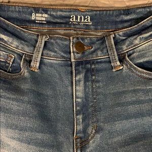 Women’s ripped jeans